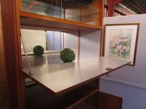 THIS IS REAL RETRO CHIC A VERY LARGE VINTAGE RETRO UNIT - STUNNING FURNITURE