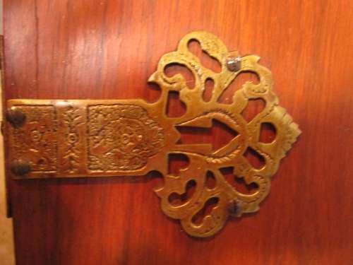 A MARVELOUS LARGE VINTAGE 3 DOOR WARDROBE LOVE THE DETAIL ON THE DOORS - SUPPLIED BY BLOOMS FURNITUR