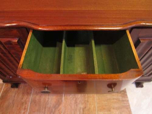 A SPECTACULAR VINTAGE SOLID IMBUIA BALL & CLAW SIDE SERVER WITH SO MUCH DETAIL AND SPACE