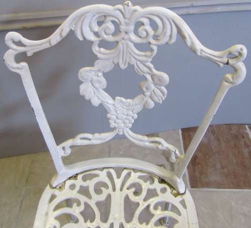 A  GORGEOUS 8 SEATER CASR ALUMINIUM GARDEN SET - Perfect for patios, braai area, gardens,