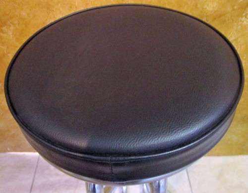 FOUR AMAZING CHROME BAR CHAIRS IN EXCELLENT CONDITION