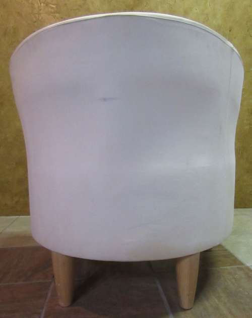 AN LOVELY CUB CHAIR - TO RECOVER STILL IN REASONABLE CONDITION