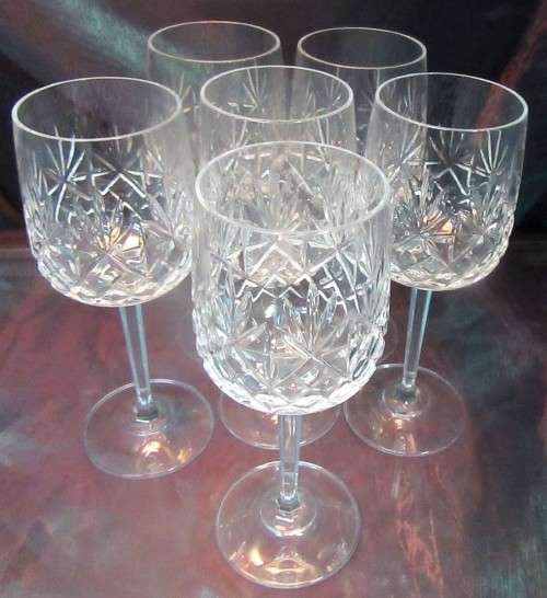 SIX SOMERSET HAND CUT LEAD CRYSTAL WINE GLASSES IN MINT CONDITTION