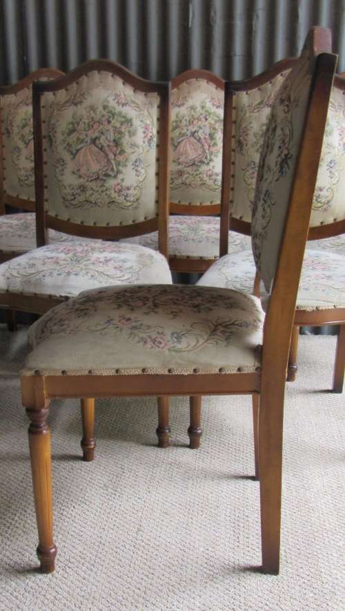 SIX ELGANT HARMANN AND KEPLER STYLE DINING ROOM CHAIRS ELGANT & STYLISH