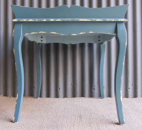 A GORGEOUS SCOLEPED TWO TIER LARGE COFFEE TABLE - STUNNING 2 AVAILABLE