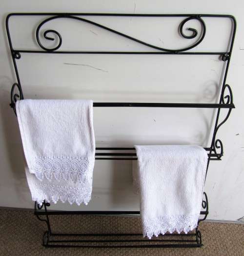 A VERY PRACTICAL WALL MOUNTED TOWEL RAIL FOR THE BATHROOM OR KITCHEN - 4 AVAILABLE