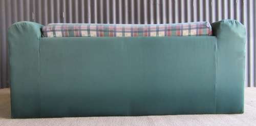 A LOVLEY VINTAGE SLEEPER COUCH -