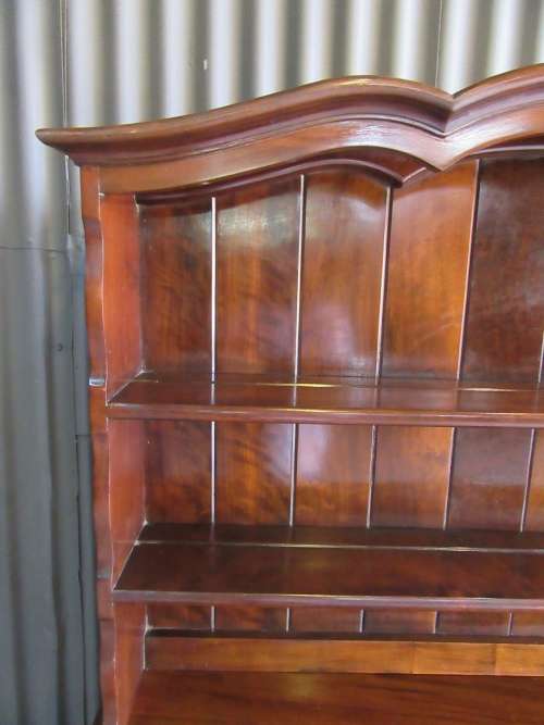 WOW A STUNNING BALL & CLAW WELSH DRESSER IN GOOD CONDITION BY MACMEE FURNITURE