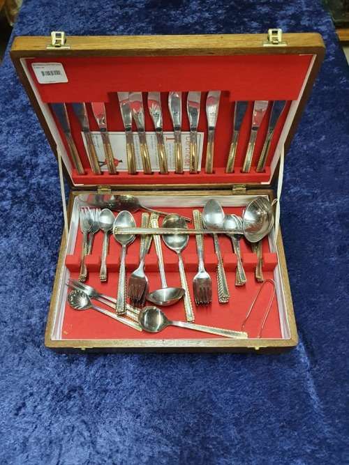 Stunning Large Gold Plated Cutlery!