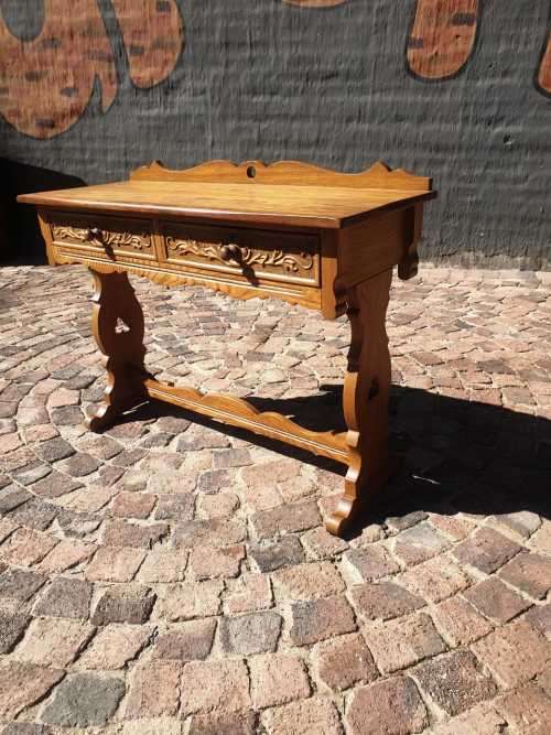 Carved Oak side sever with cutlery drawer will be perfect for a desk two.