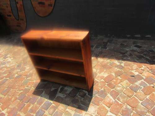 Lovely Solid pine bookshelf