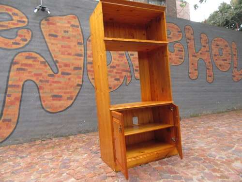 Country Cottage Style will make a perfect bookcase