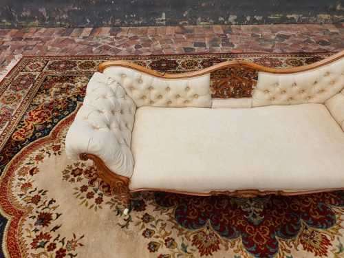 Antique Victorian chaise lounge