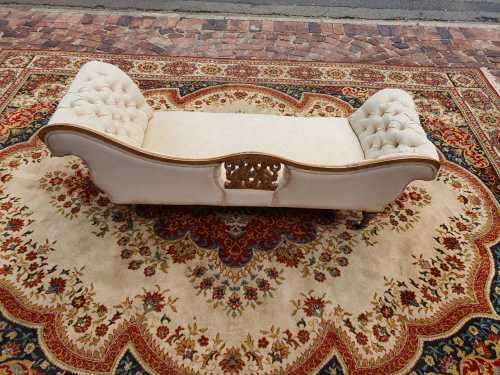 Antique Victorian chaise lounge