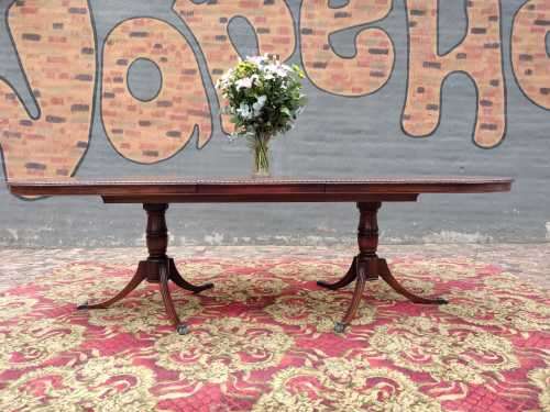 Elegant 8 Seater Regency Style dining room table and chairs