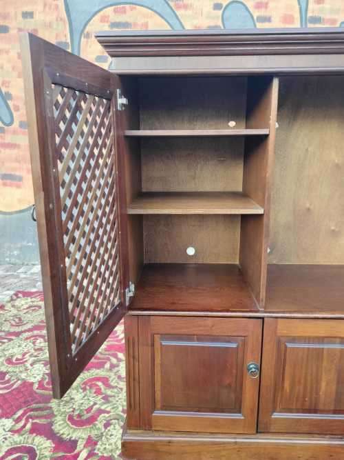 Good condition  Tv Cabinet R1950 +/- Height 150cm - Length: 158cm - Width: 75cm