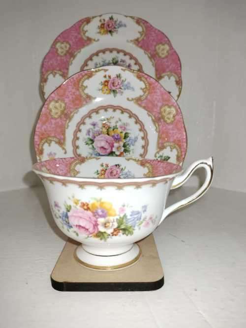 Royal Albert Lady Carlyle