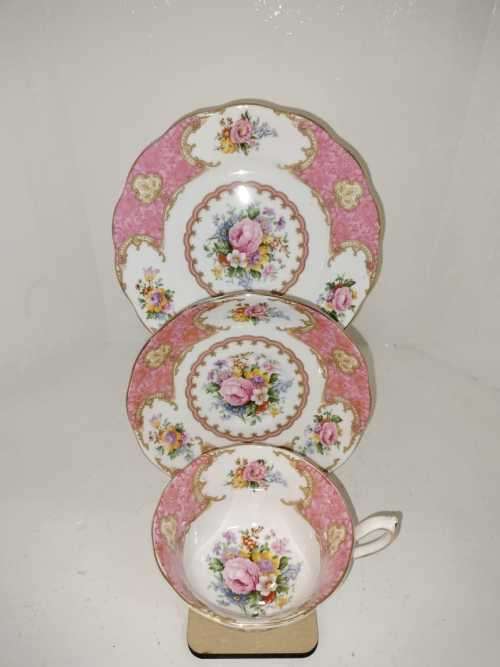Royal Albert Lady Carlyle