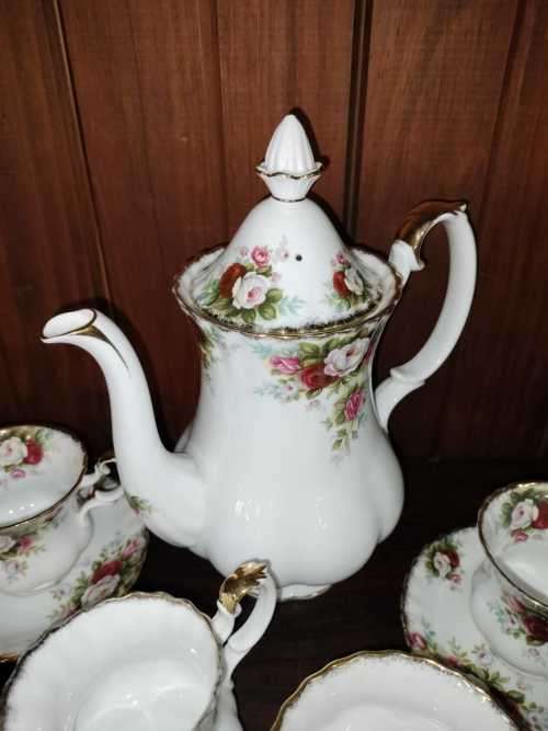 Royal Albert Celebration 15pc Coffee Set