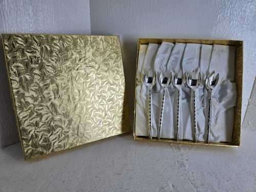 Vintage Silver Plated Pickle Spoons