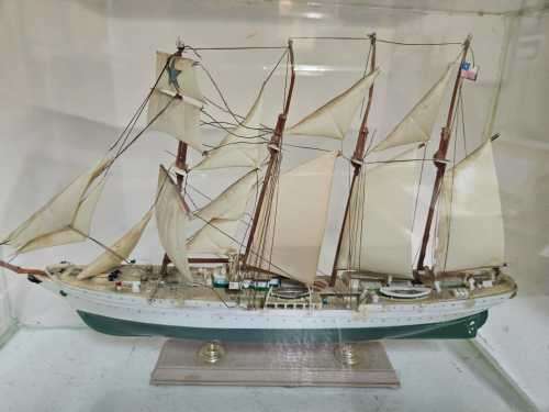 Vintage Model ship in a Glass case