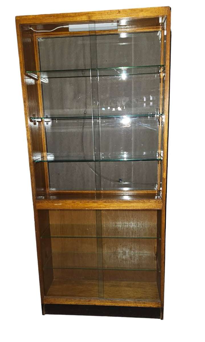 Art Deco 1920's Antique Showcase