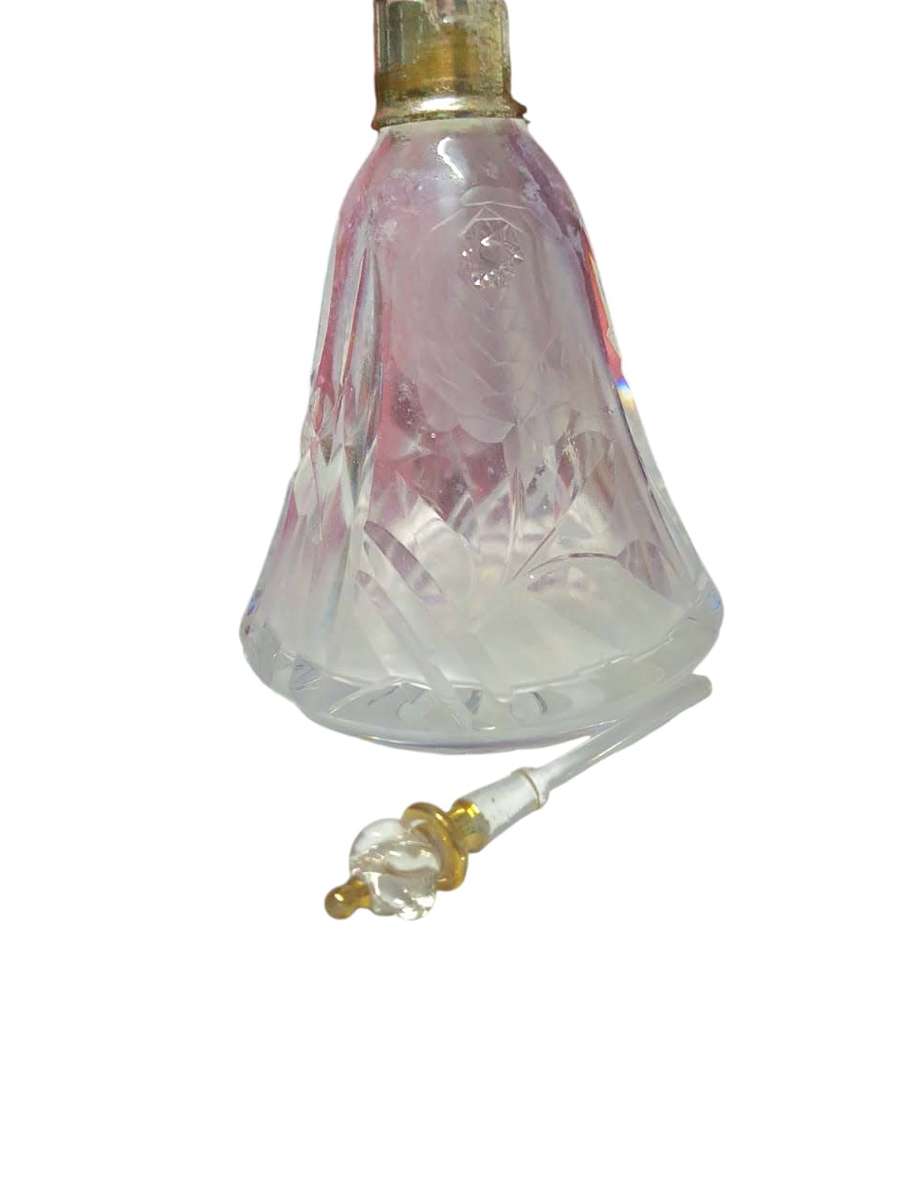 Antique Cut Crystal Perfume Bottle, measuring at 14x9x9cm