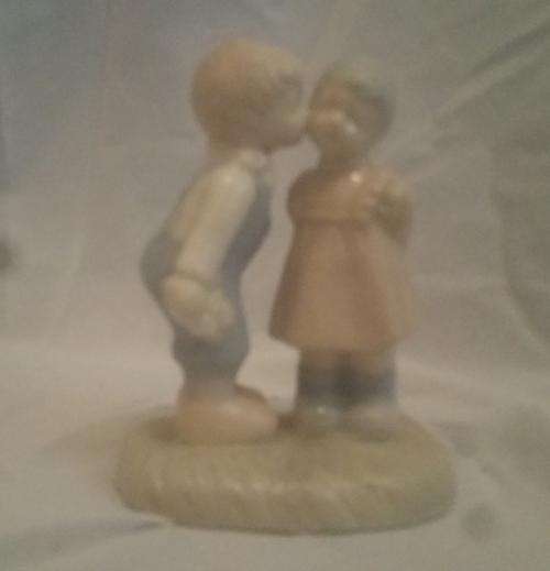 Heritage Porcelain First Kiss