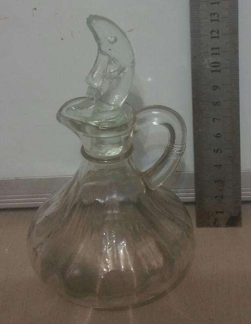 Lovley Vintage Glass Vinegar Decanter