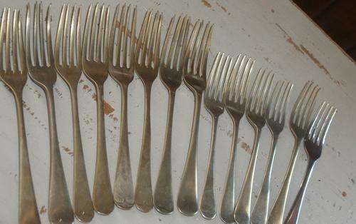 13 MAGNIFICENT SILVER PLATED FORKS  SIPELIA RUSTLESS NICKLE SILVER SHEFFIELD ENGLAND