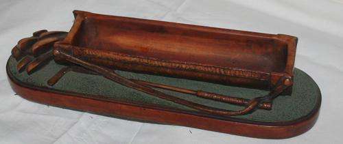 A SUPERB RESIN GOLF BAG PENCIL TRAY WITH LOTS OF DETAIL,  PRODUCT OF HISTORY CRAFT