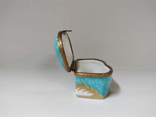 Rare French Limoge Peint Mein Turquoise Pill Box