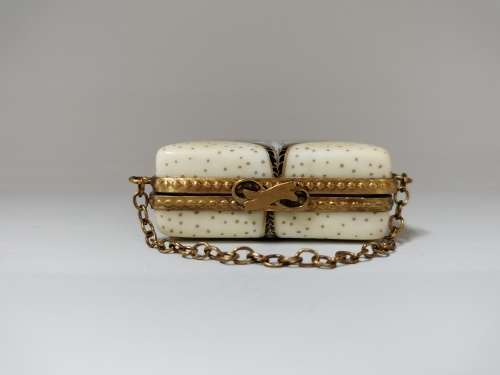 Floral Limoge Peint Mein Purse Trinket Box