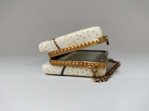 Floral Limoge Peint Mein Purse Trinket Box