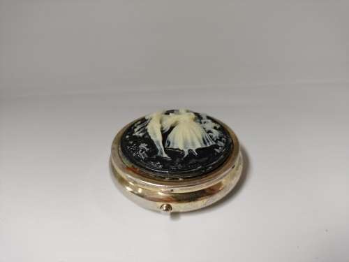 Vintage Cameo Pill Box