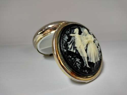 Vintage Cameo Pill Box