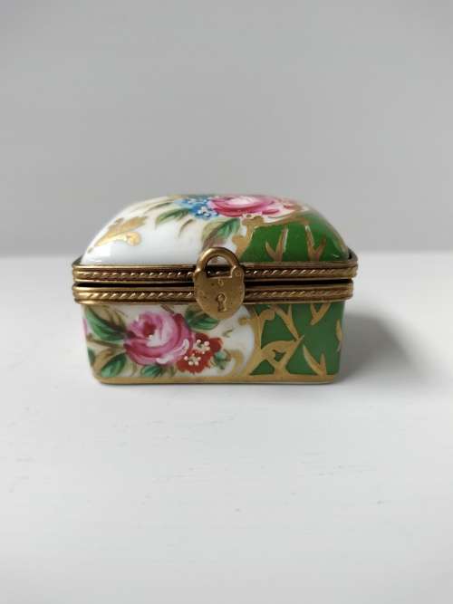 Limoge Hand Painted Green Pill Box