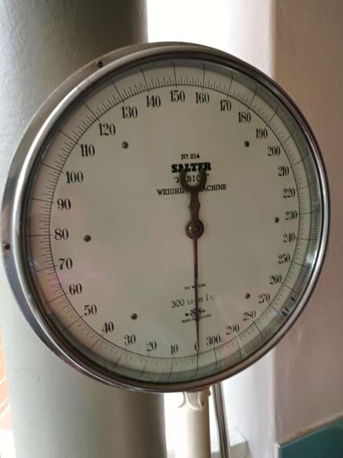 No 214 Salter bathroom / doctor's / chemist scale