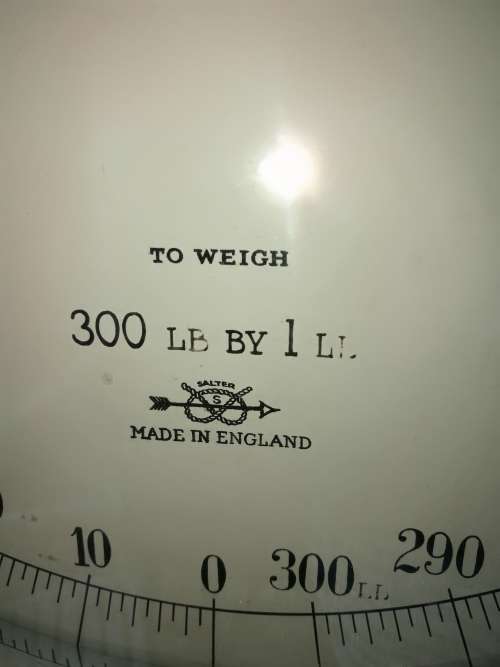 No 214 Salter bathroom / doctor's / chemist scale