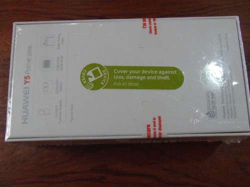 HUAWEI Y5 PRIME 2018 WITH IMPACT SCREEN PROTECTOR AND 2 FASHION INSERTS (BRAND NEW STILL WRAPPED)