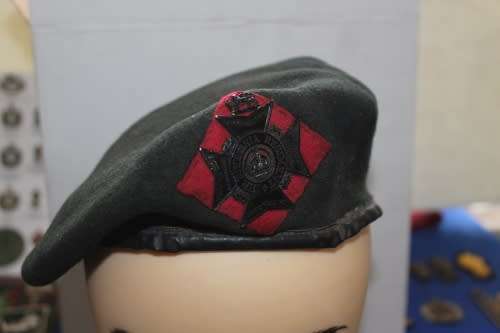 Rhodesian Regiment Beret complete with Badge and Red felt.