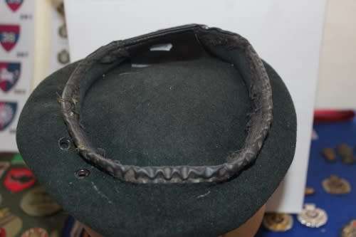 Rhodesian Regiment Beret complete with Badge and Red felt.