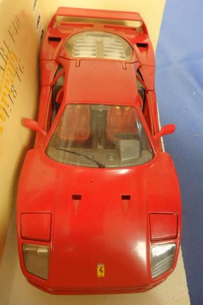 ***STUNNING COLLECTIBLE TONKA 1:16 SCALE FERRARI F40***