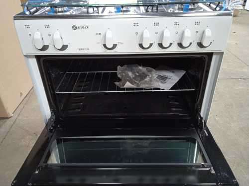 GAS OVEN AND STOVE