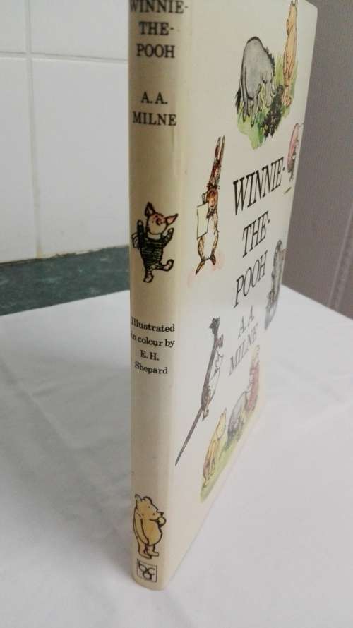 2 Books WINNIE THE POOH A A MILNE and WIND IN THE WILLOWS KENNITH GRAHAME