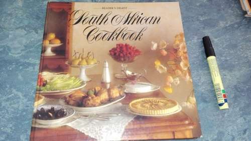 SOUTH AFRICAN COOKBOOK Reader's Digest (  please add the cost of shipping )