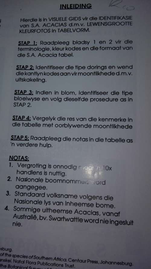 3 X Marthius Steyn Tree Identification Guide  ;  Acacias ; S A Ficus ; S A Com, plus 1 Item For YVES