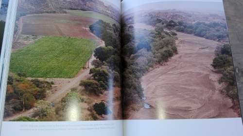 RIVER of GOLD Narratives and Exploration of the Great Limpopo Peter Norton Michael Gardner Clive Wal