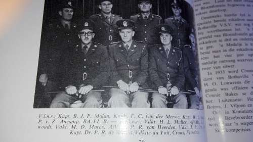 BOTHAVILLE 1891 - 1966 Vyf en seventig jare van vooruitgang Een Hoofstuk ; die Bothaville Kommando