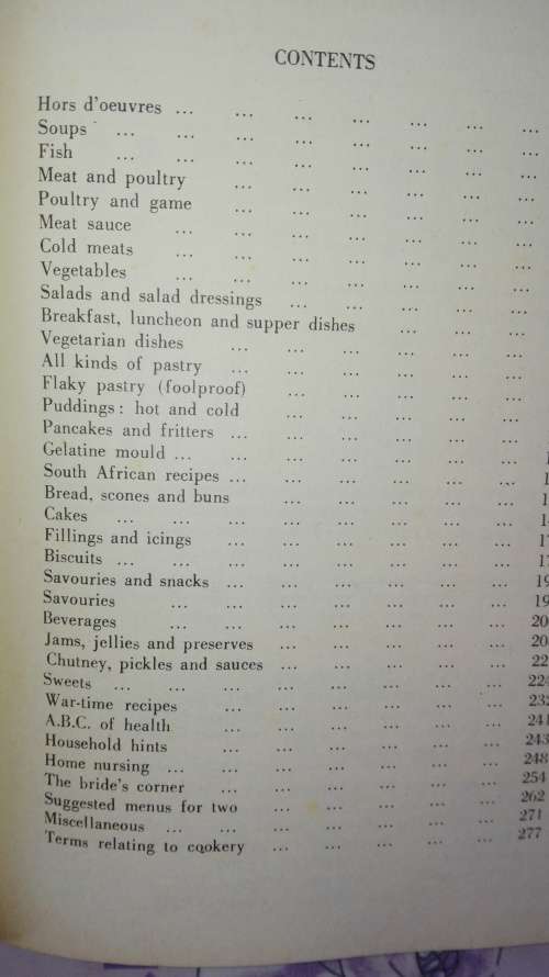 OUMA'S COOKERY BOOK Mrs ROY HENDRIE ( Hardcover around 1965 )